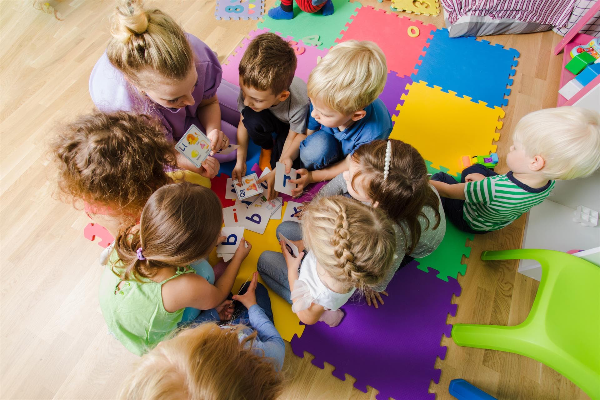 horario de las escuelas infantiles en Cambre